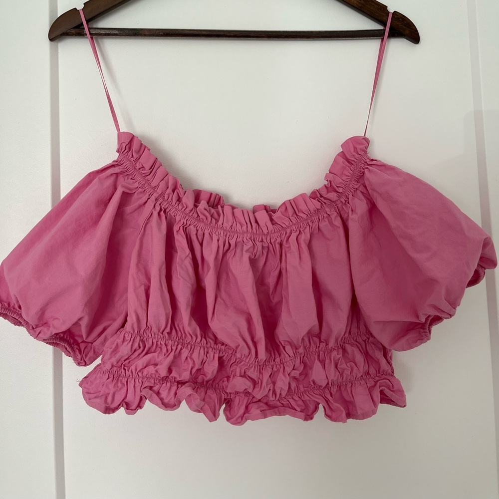 Zara of the shoulder tank